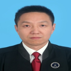 鞠明		