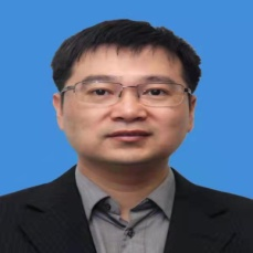 陆春玮		