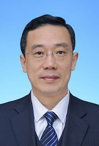 郭  斌