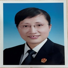 雍丽萍	