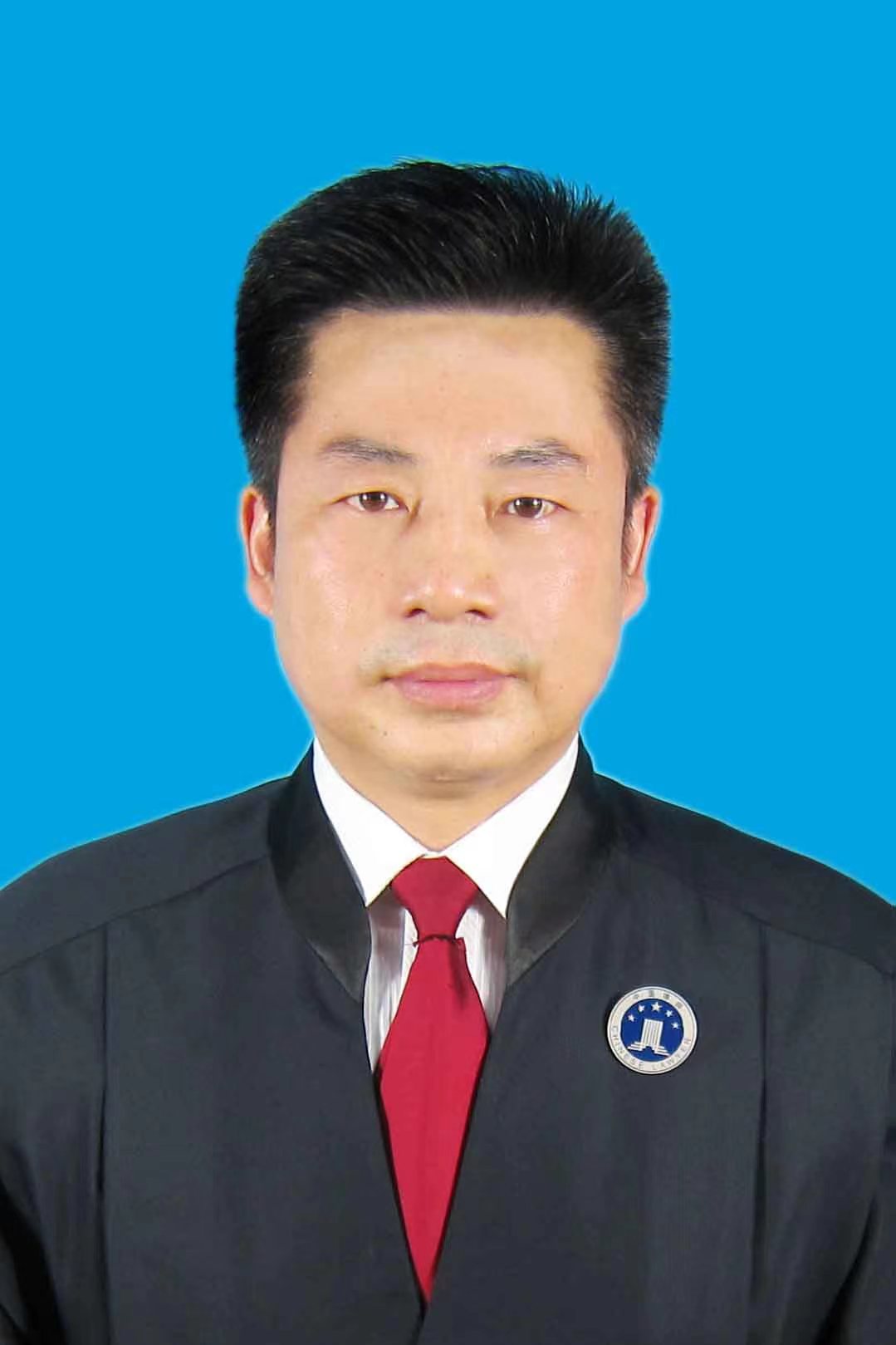 何应伟