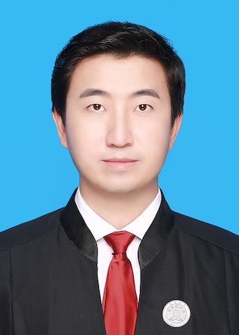 李烁